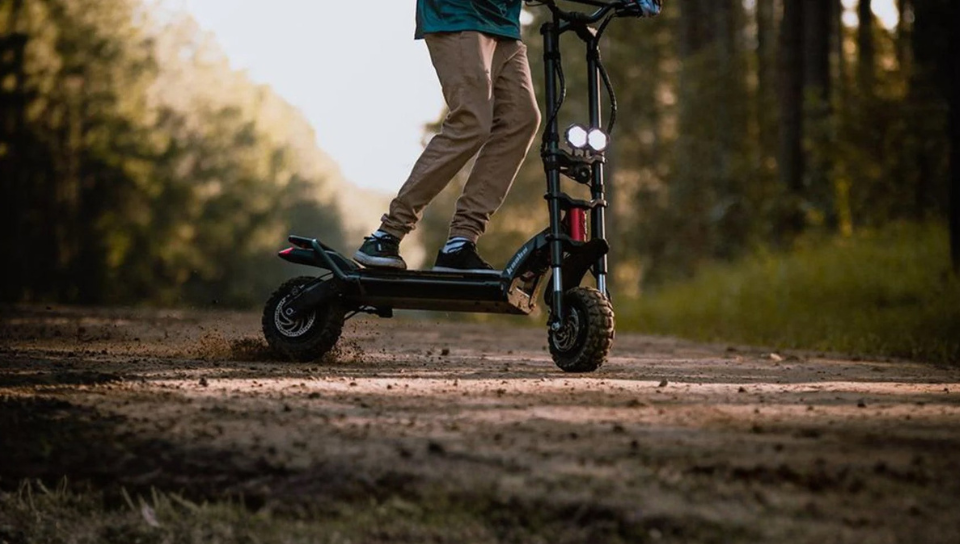 electric scooter manufacturing